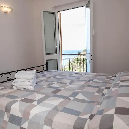 Luxury Seaview By Arbaspaa Manarola