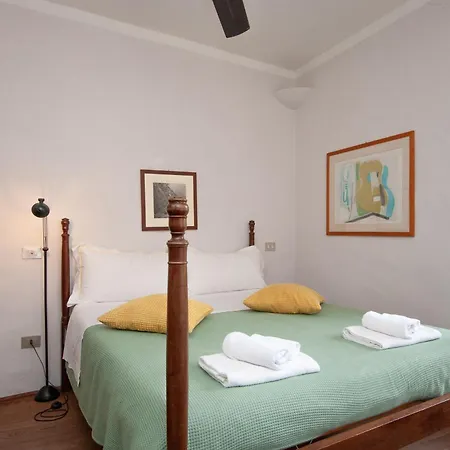 Luxury Seaview Apartment *